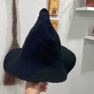Woman’s Witches Hat